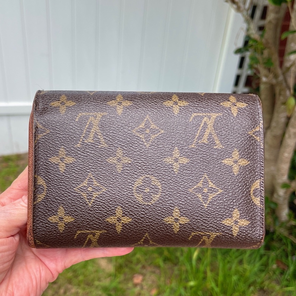 AUTHENTIC LOUIS VUITTON MONOGRAM PORTE TRESOR ETUI PAPIER WALLET - Picture 2 of 14